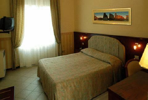 Hotel Olimpic Castel Maggiore Eksteriør billede